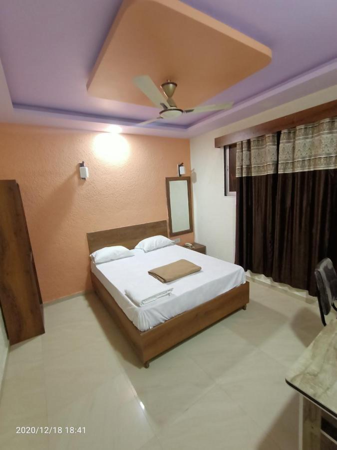 Hotel Riviera Residency Thane Dış mekan fotoğraf