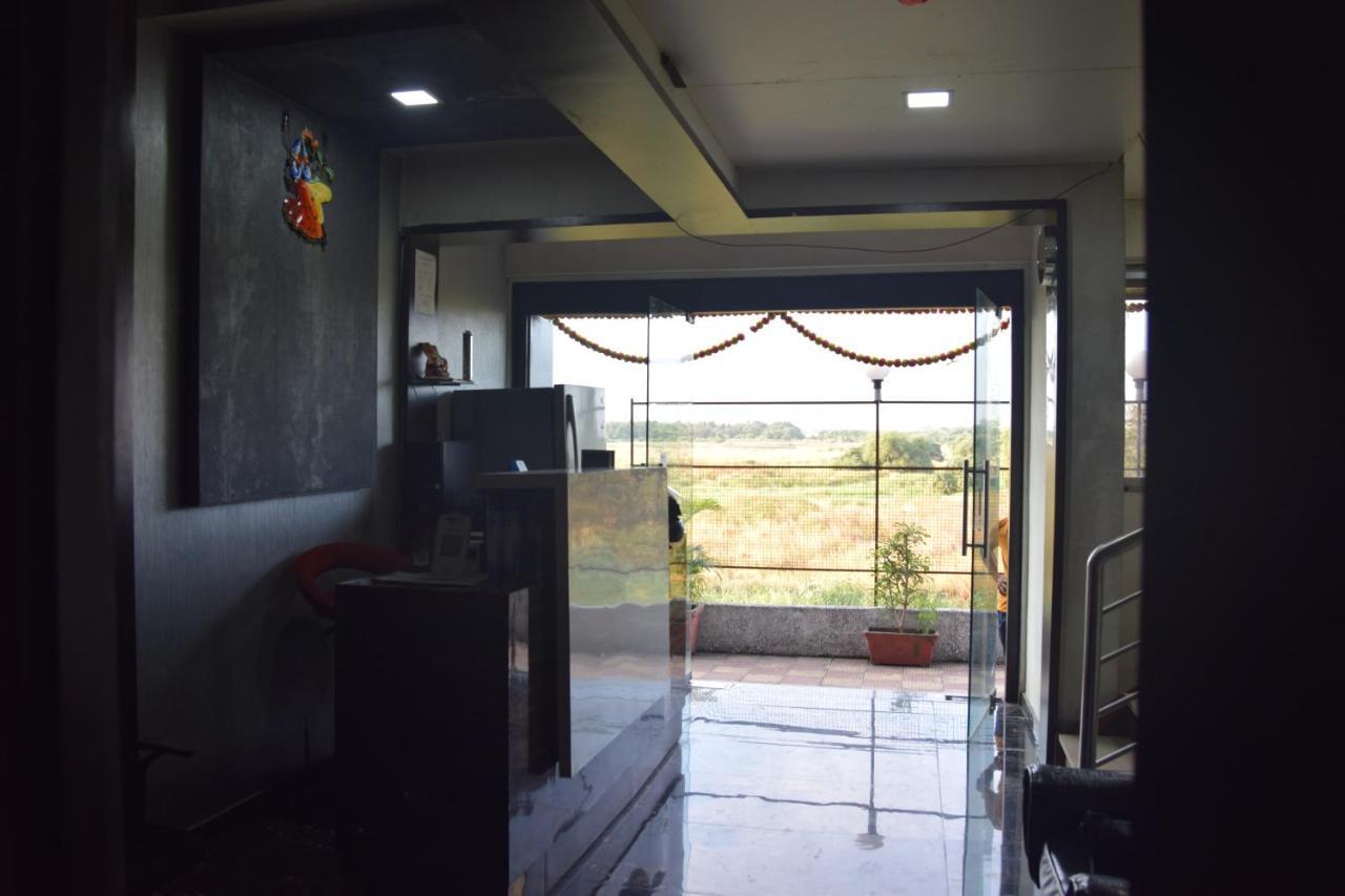 Hotel Riviera Residency Thane Dış mekan fotoğraf