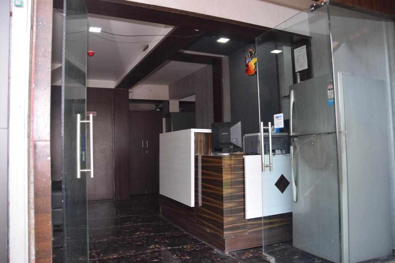 Hotel Riviera Residency Thane Dış mekan fotoğraf