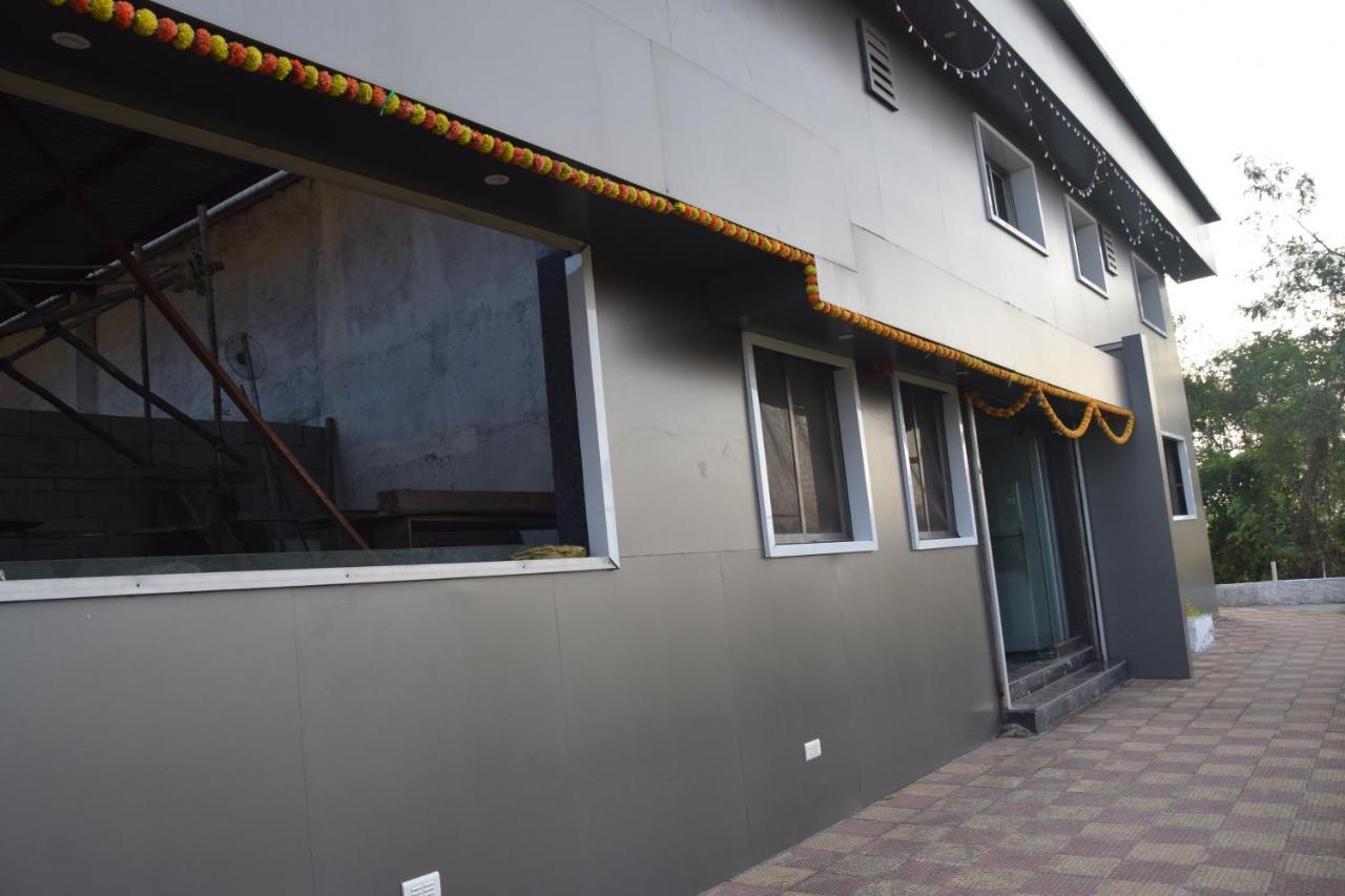 Hotel Riviera Residency Thane Dış mekan fotoğraf