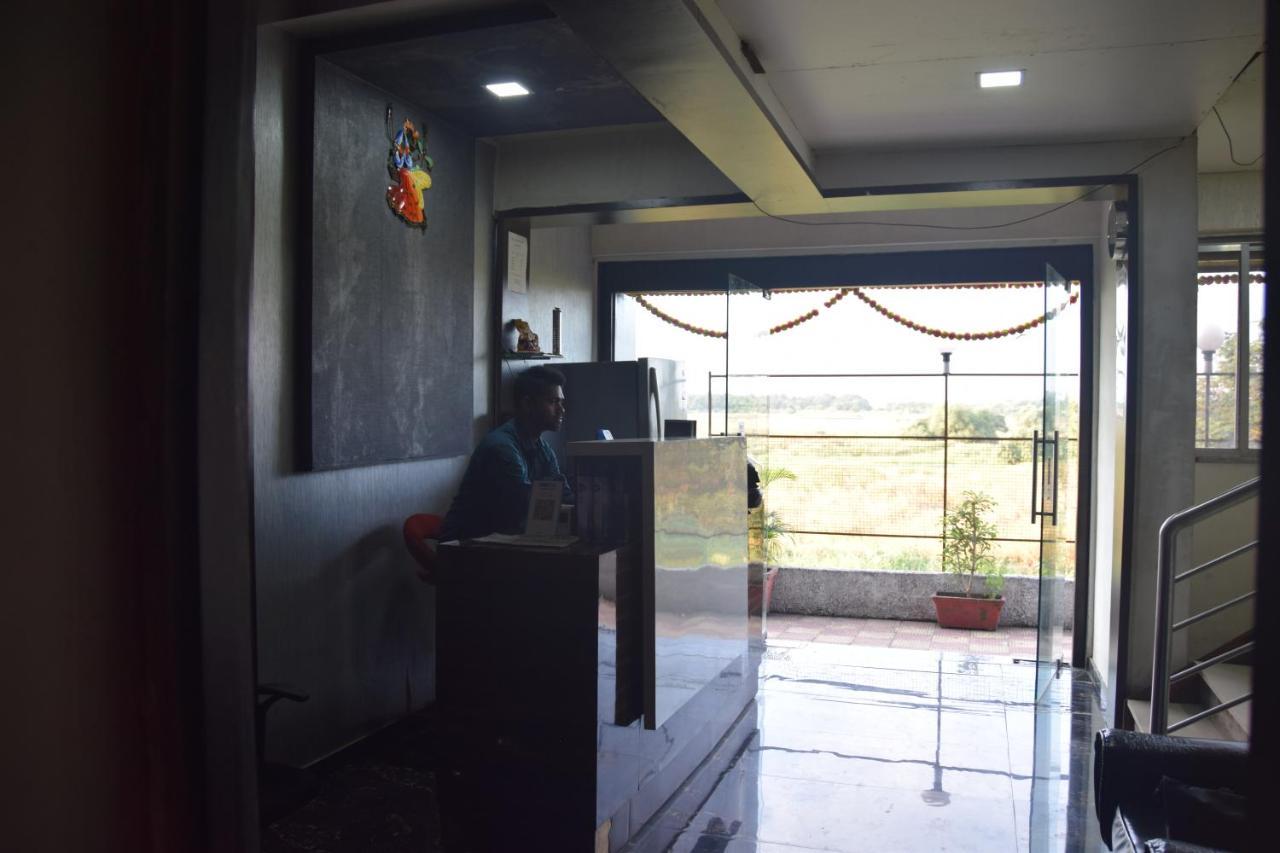 Hotel Riviera Residency Thane Dış mekan fotoğraf