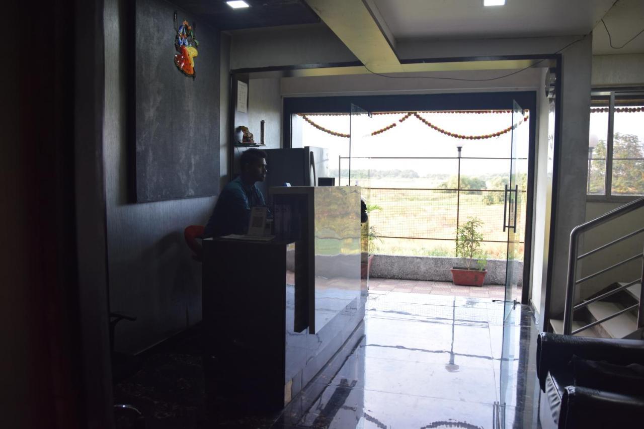 Hotel Riviera Residency Thane Dış mekan fotoğraf