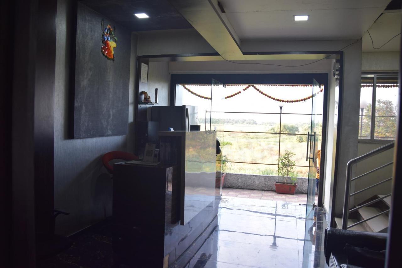Hotel Riviera Residency Thane Dış mekan fotoğraf
